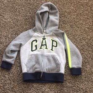 Gap 4t sweater
